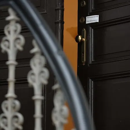 Old Town Square Royal *